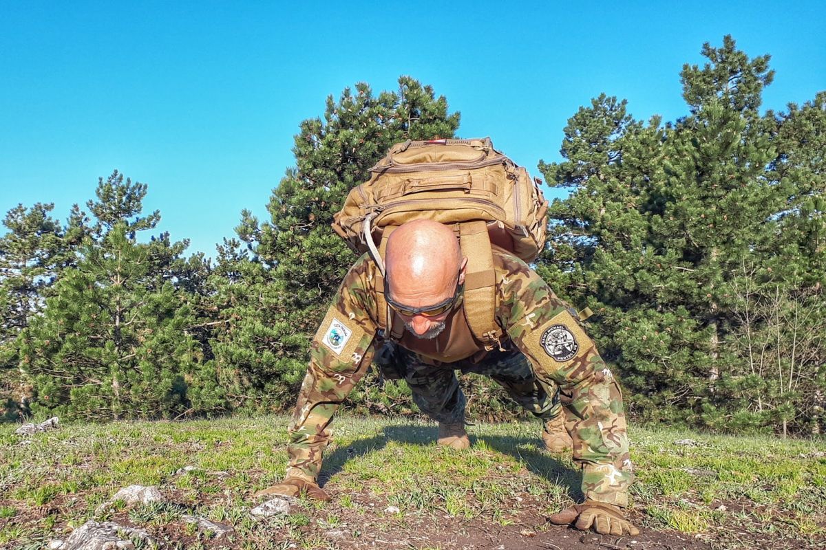 Hátizsákolás és erőedzés