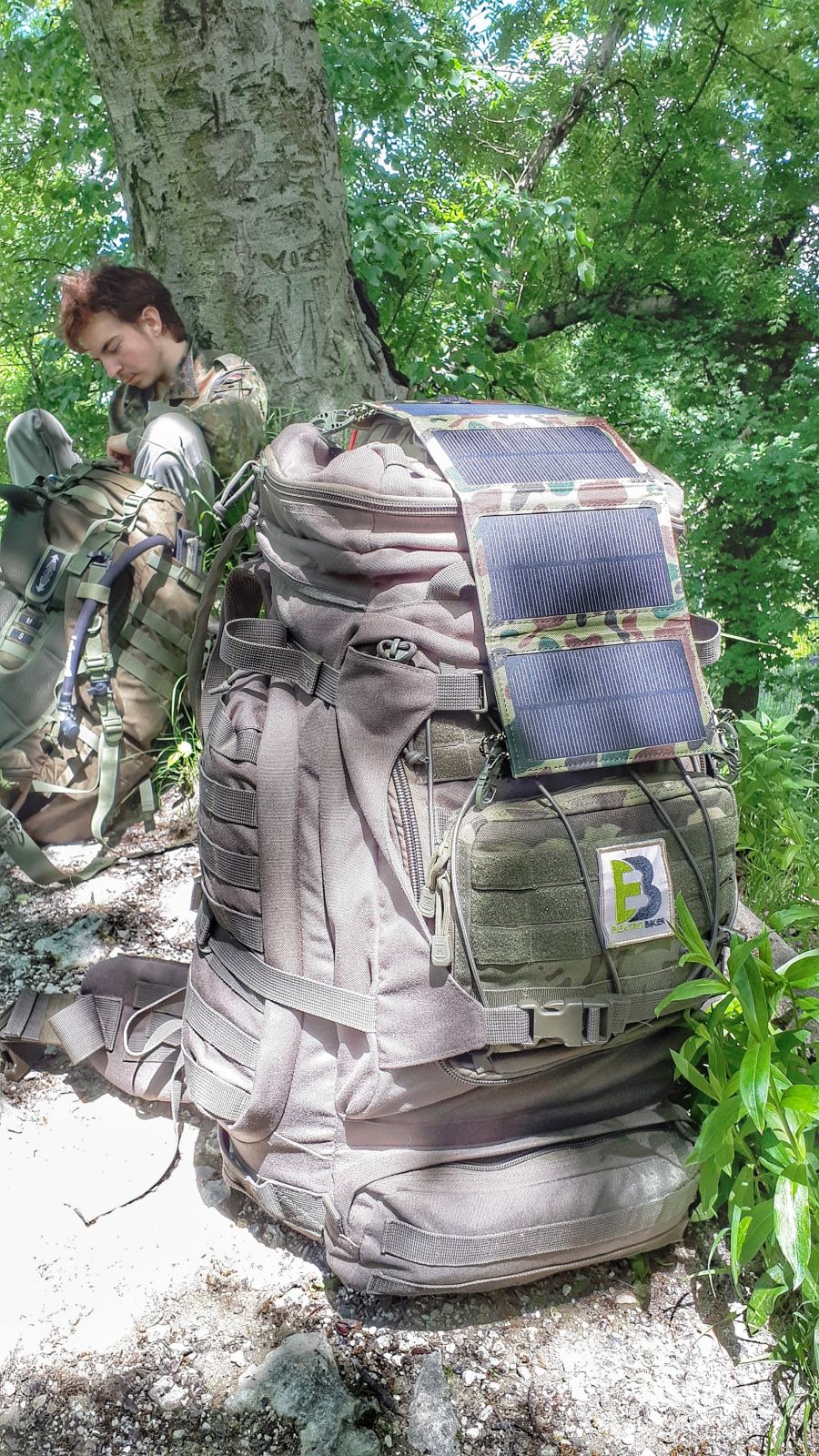 outdoor terepsport tanacs hatizsak napelem